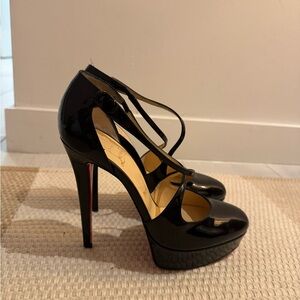 Christian Louboutin Borghese 140 Black Patent Leather Heels size 37